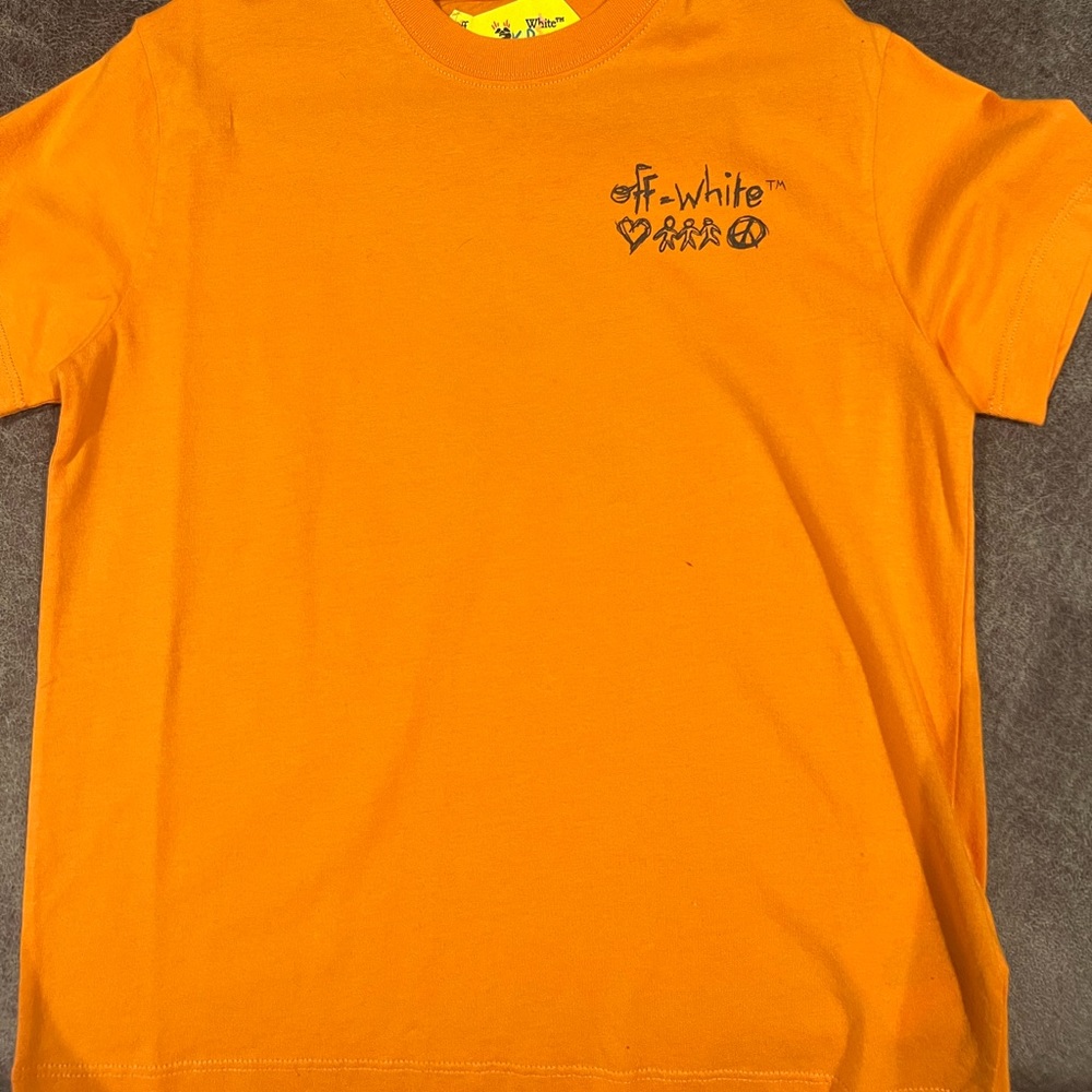 OFF WHITE BOYS TSHIRT SIZE 6
